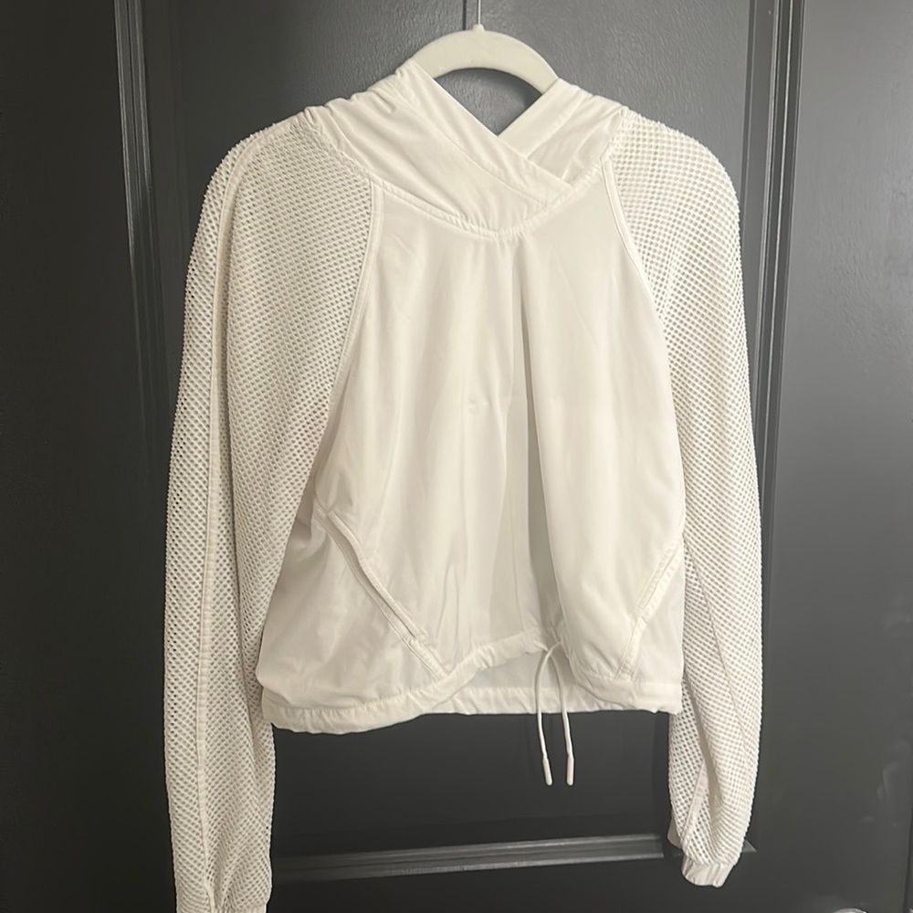 Lululemon White Hooded Pullover Jacket